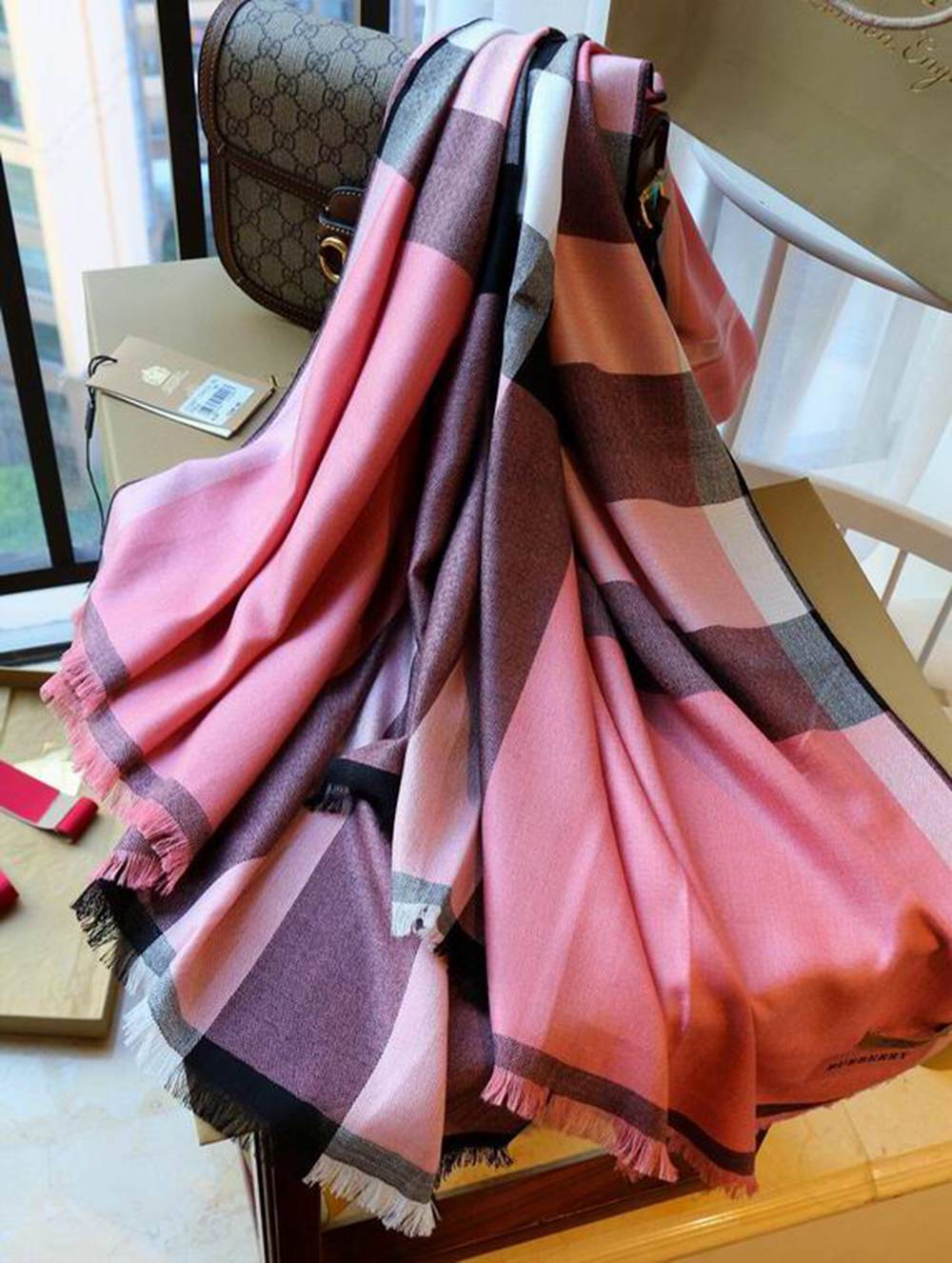 B**rry scarf